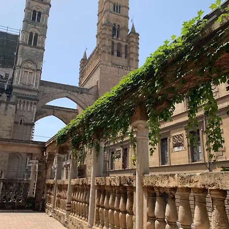アパート La Loggia Dei Re *